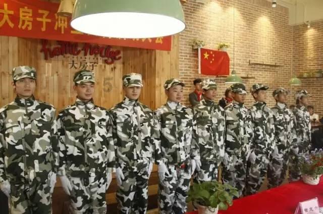 《乡爱14》再现“谢大脚”，剧情为何会引发网友泪目？游戏画面